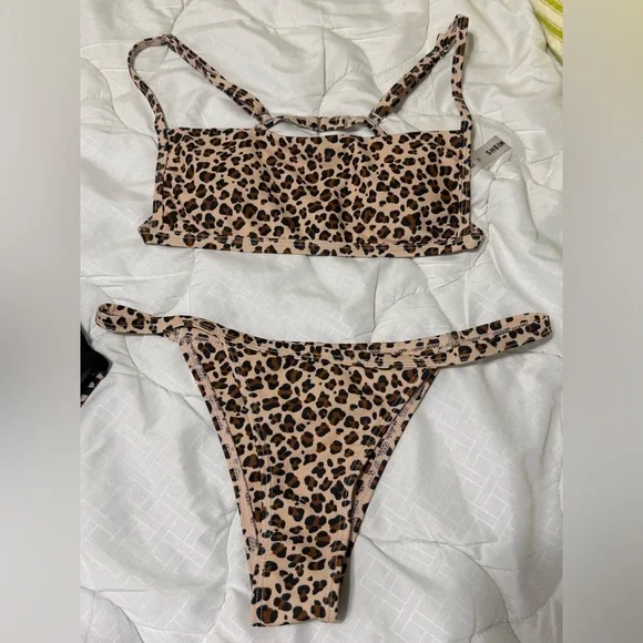 Stylish Leopard Print Swimsuit Set - Picture 4 of 6